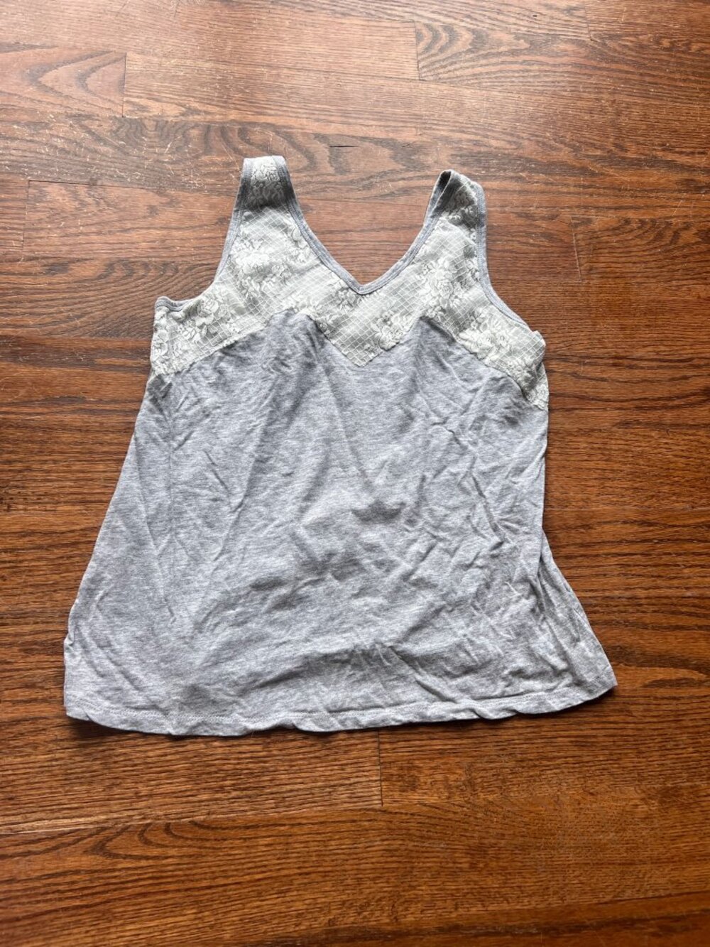 Gray Lace Trim Tank Top Cami V-Neck Floral Detail | Soft Sz S